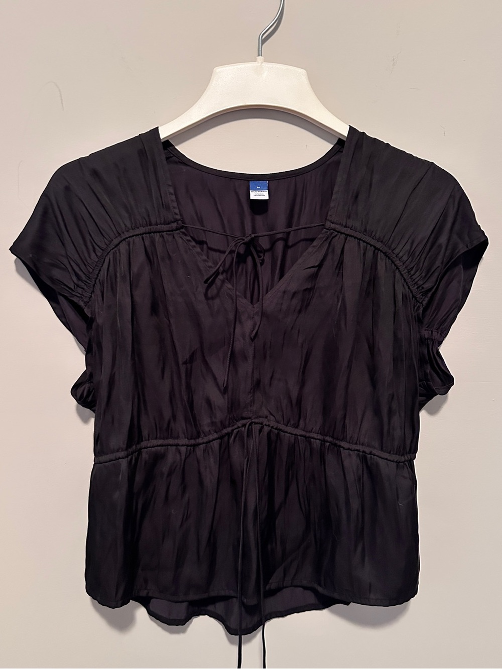 Old Navy Black Short Sleeve Silk-like Tie-Front Blouse
